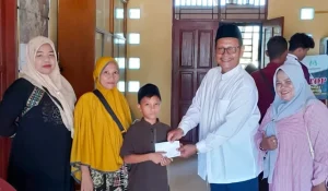 51 Orang Anak Yatim Meunasah Mesjid Lhokseumawe Mendapat Santunan Hari Raya Idul Adha 1445 Hijriyah 3