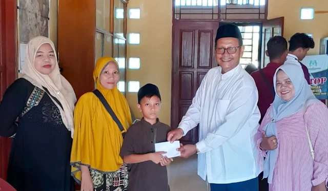 51 Orang Anak Yatim Meunasah Mesjid Lhokseumawe Mendapat Santunan Hari Raya Idul Adha 1445 Hijriyah 3